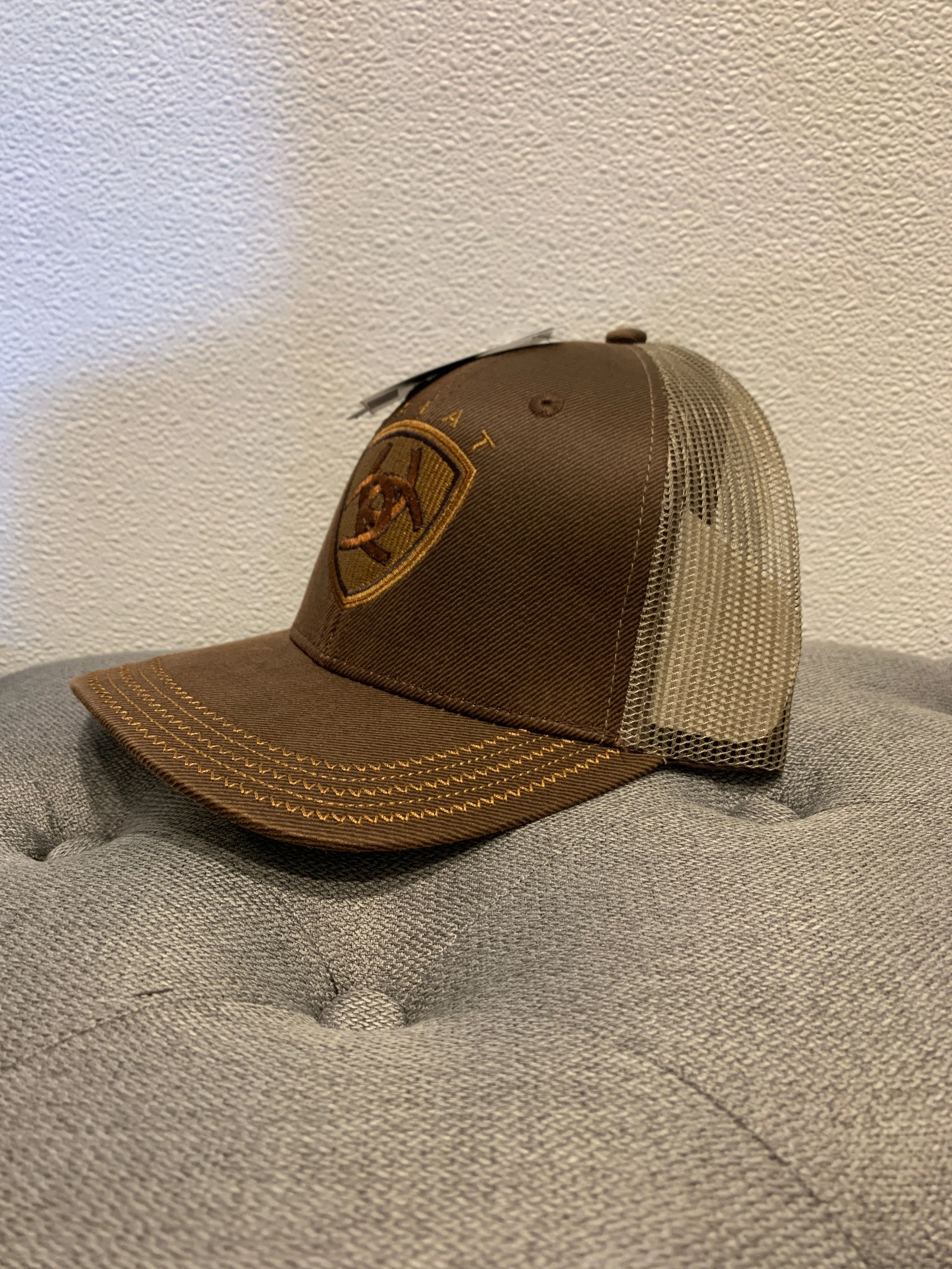 Ariat brown/gold