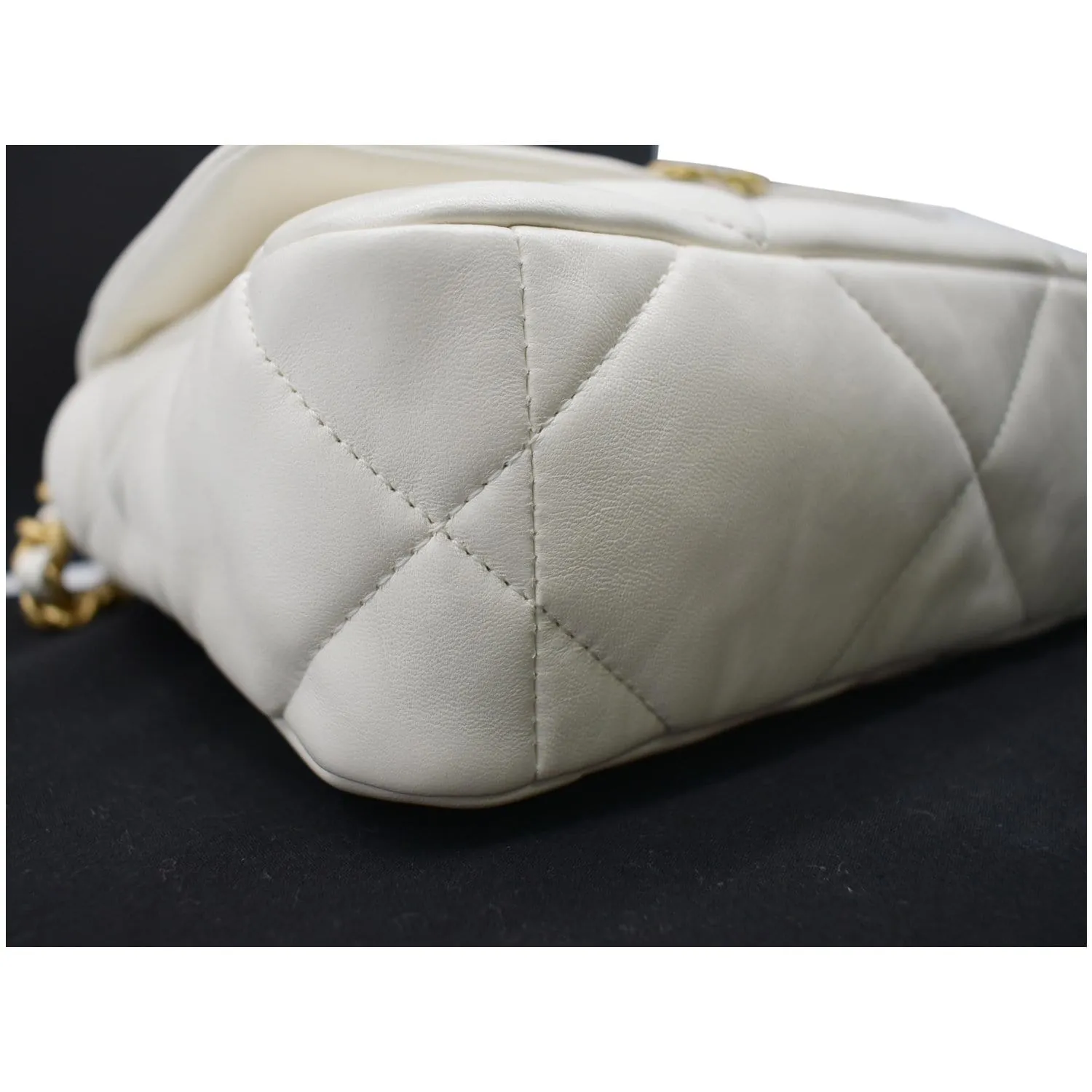 CHANEL 19 Small Flap Lambskin Leather Shoulder Bag White
