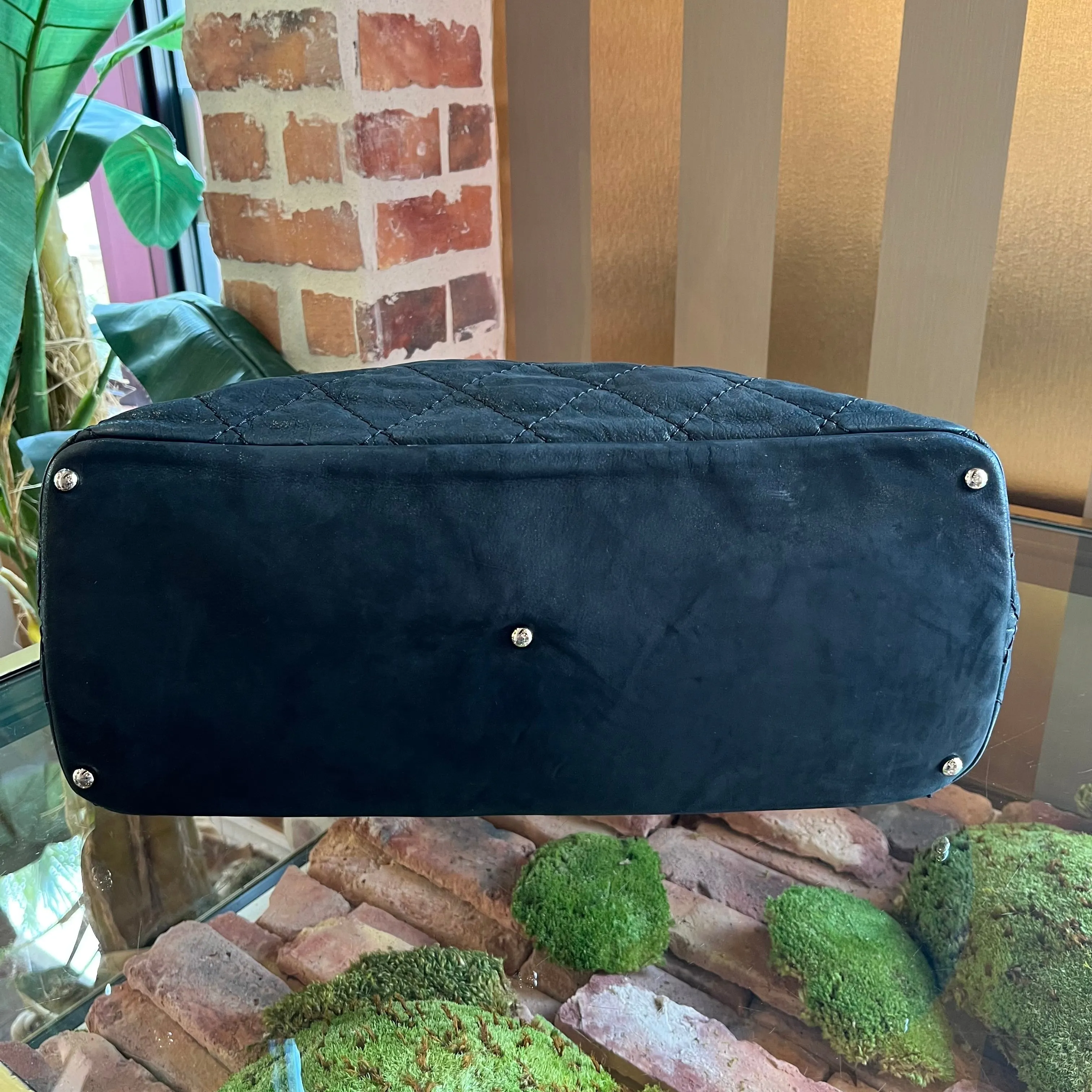 CHANEL Black Iridescent " Sea Hit" CC Two Way Tote ADI1146