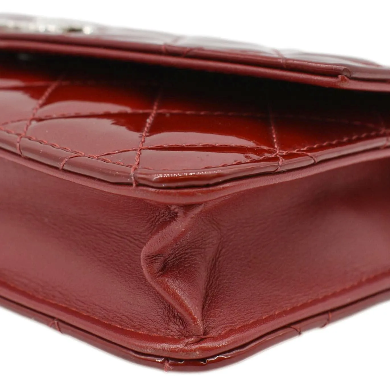 CHANEL Brilliant WOC Quilted Patent Leather Crossbody Wallet Red