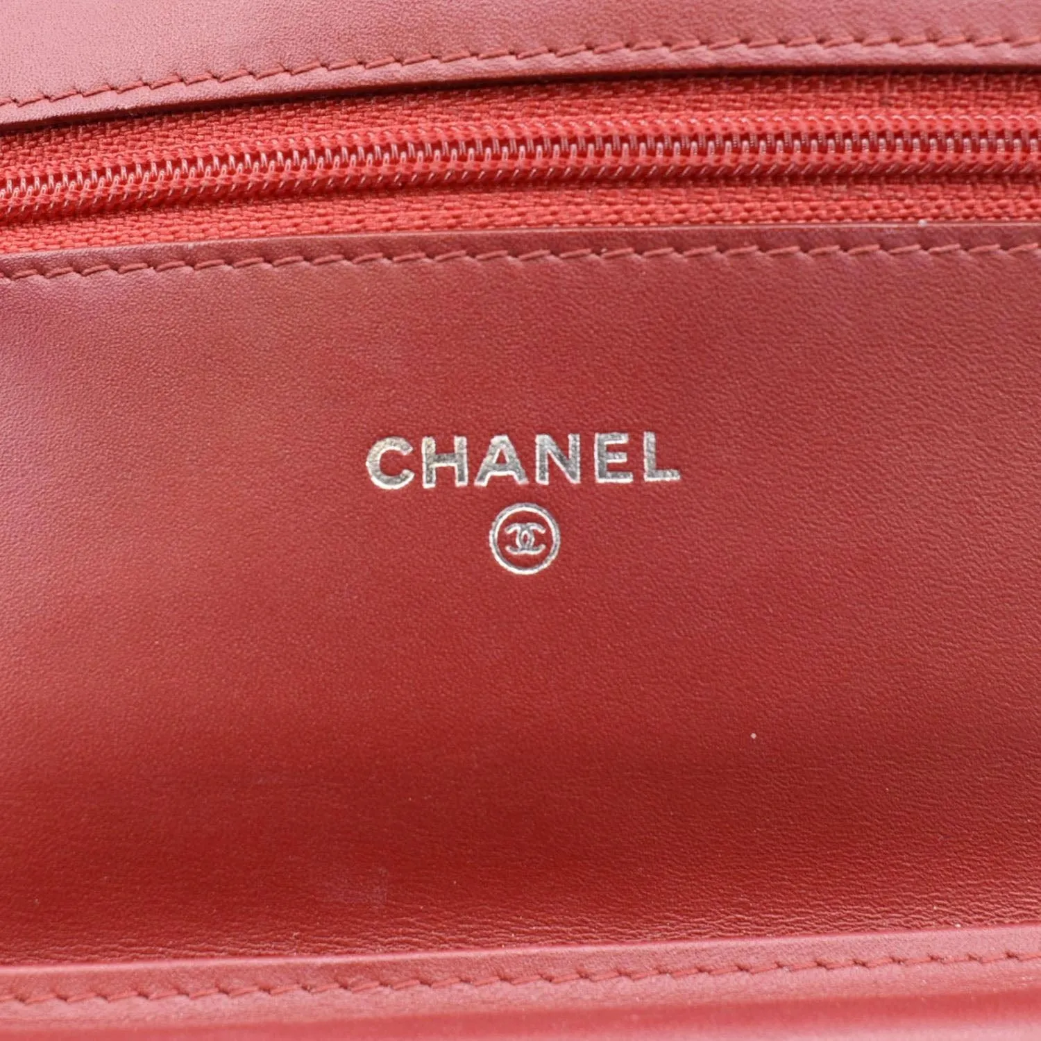 CHANEL Brilliant WOC Quilted Patent Leather Crossbody Wallet Red
