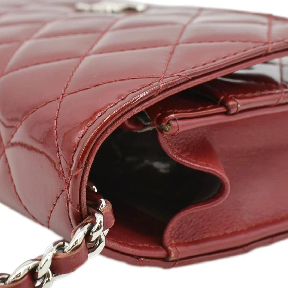 CHANEL Brilliant WOC Quilted Patent Leather Crossbody Wallet Red