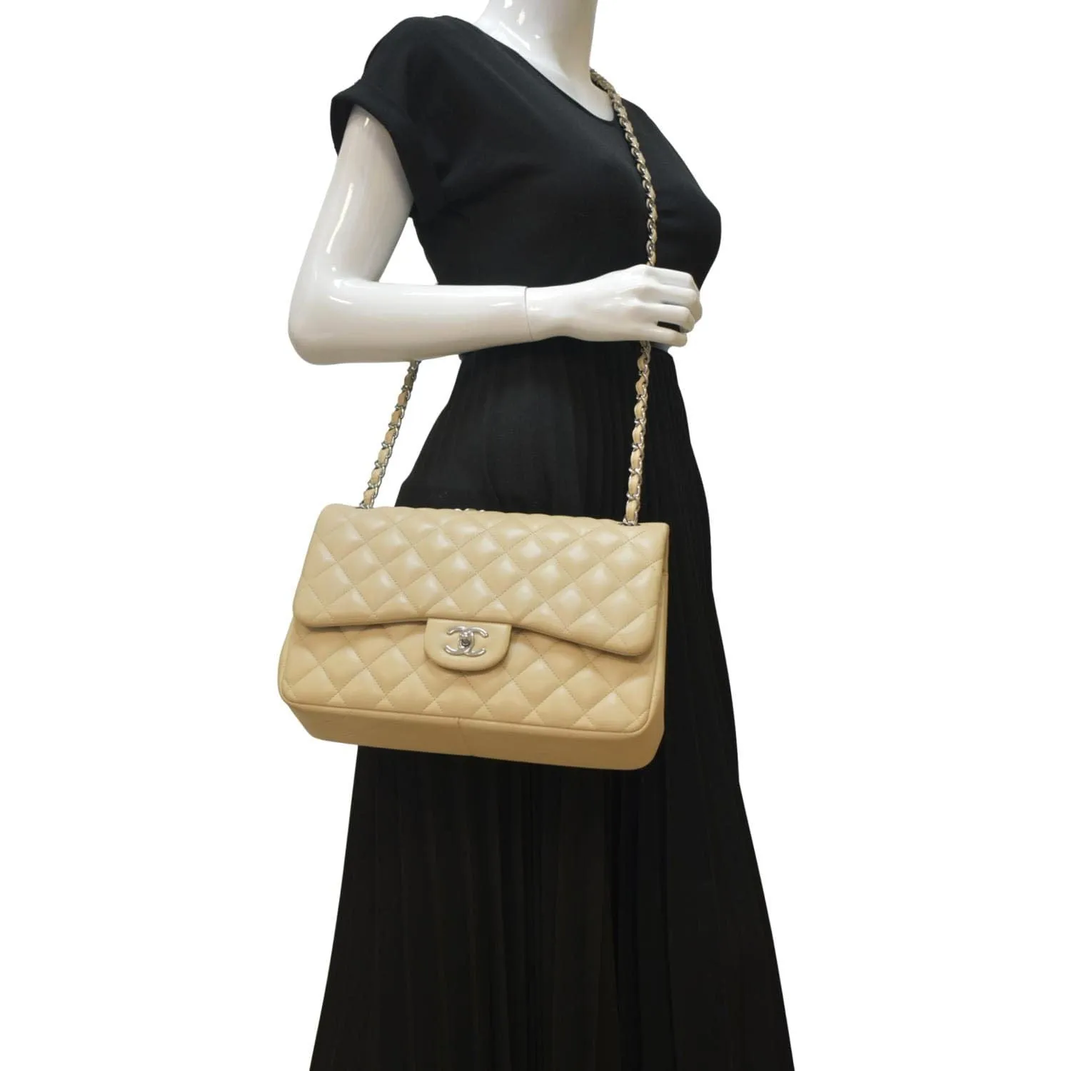 CHANEL Classic Jumbo Double Flap Quilted Leather Shoulder Bag Beige