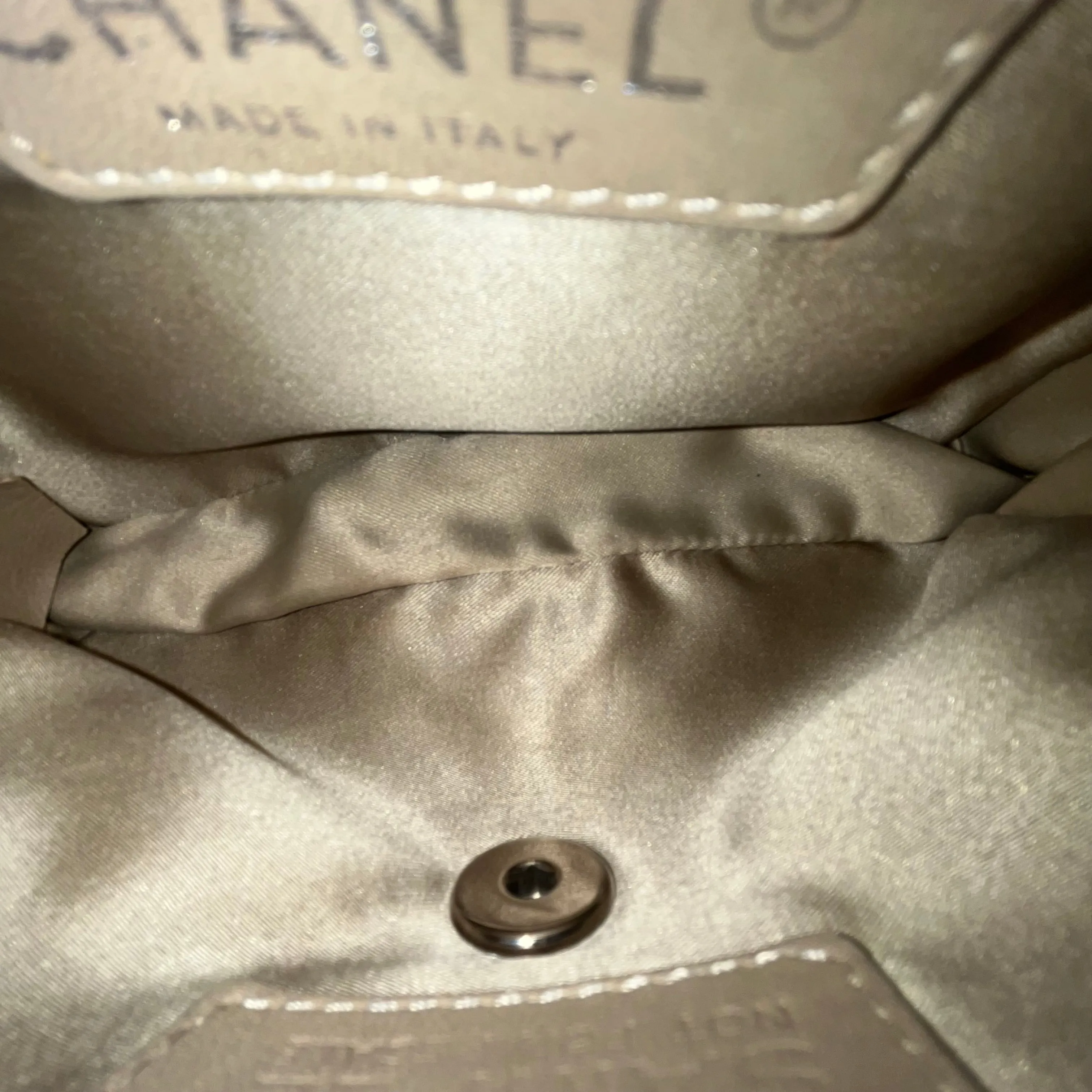 CHANEL Gold Ultimate Stitch Mini Flap Crossbody ADI1164