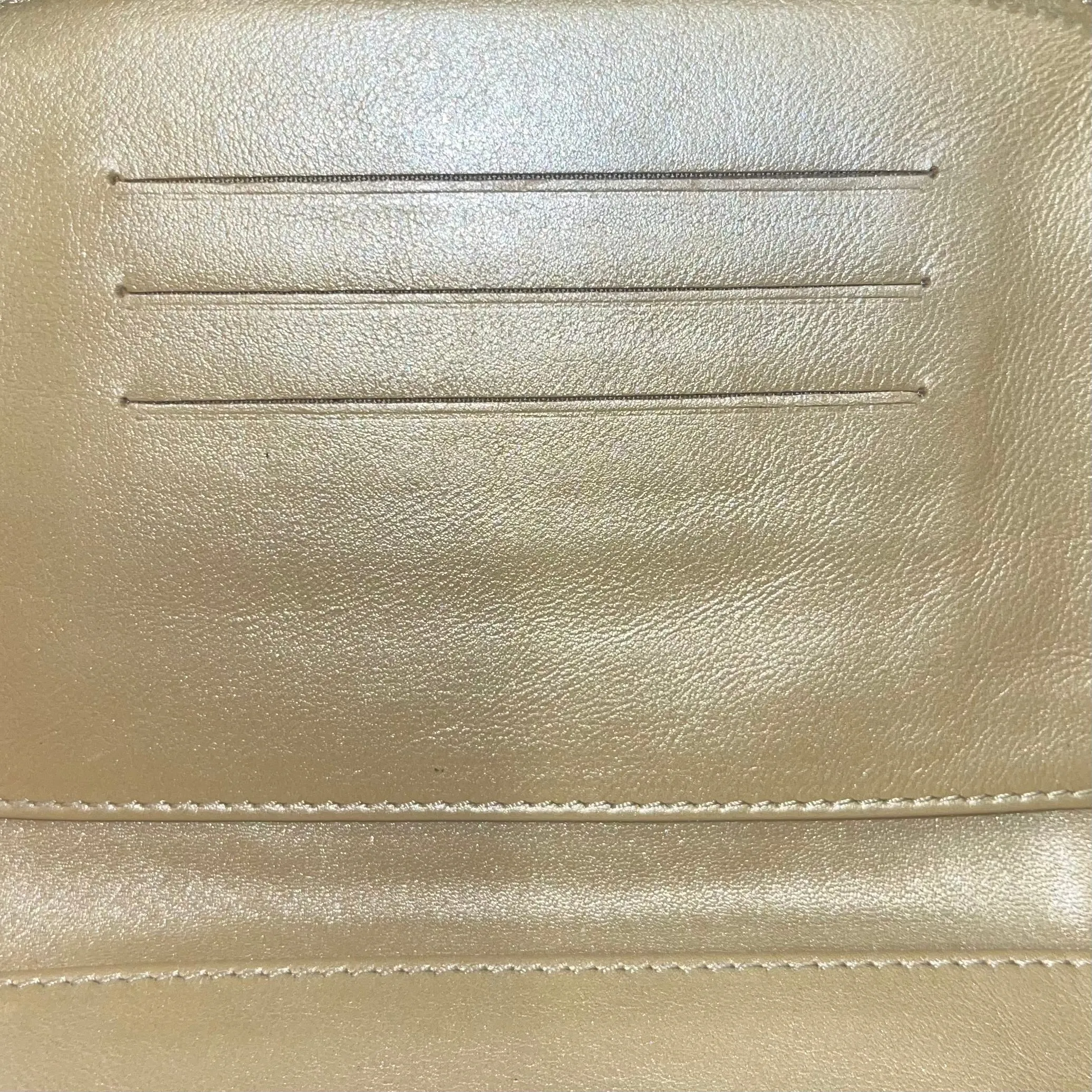 CHANEL Gold Ultimate Stitch Mini Flap Crossbody ADI1164