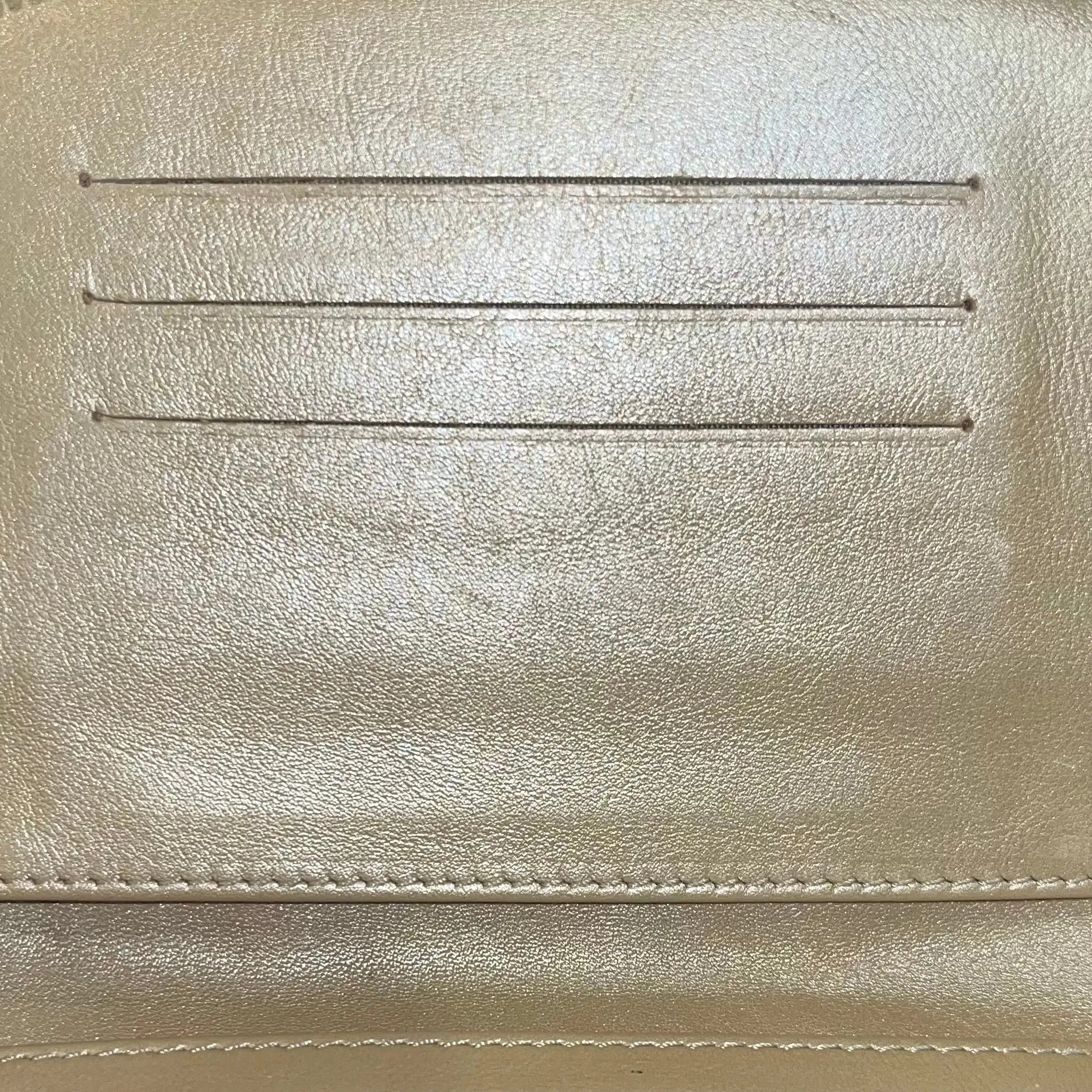 CHANEL Gold Ultimate Stitch Mini Flap Crossbody ADI1164