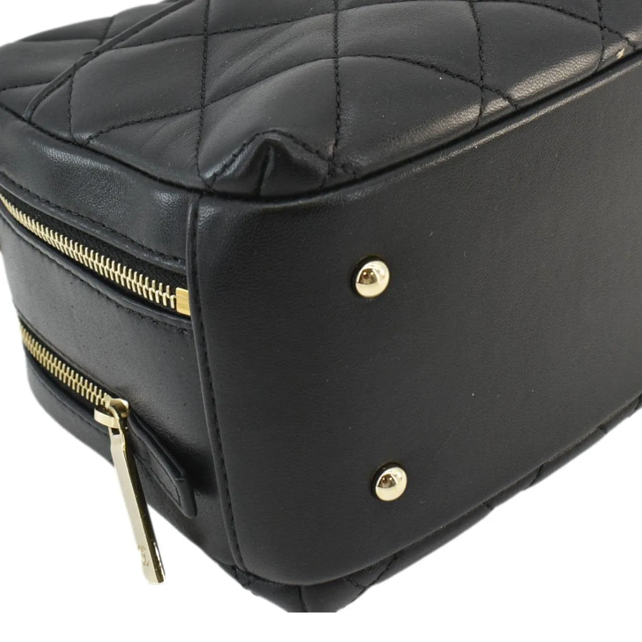 CHANEL Trendy CC Bowling Quilted Leather Shoulder Bag Black