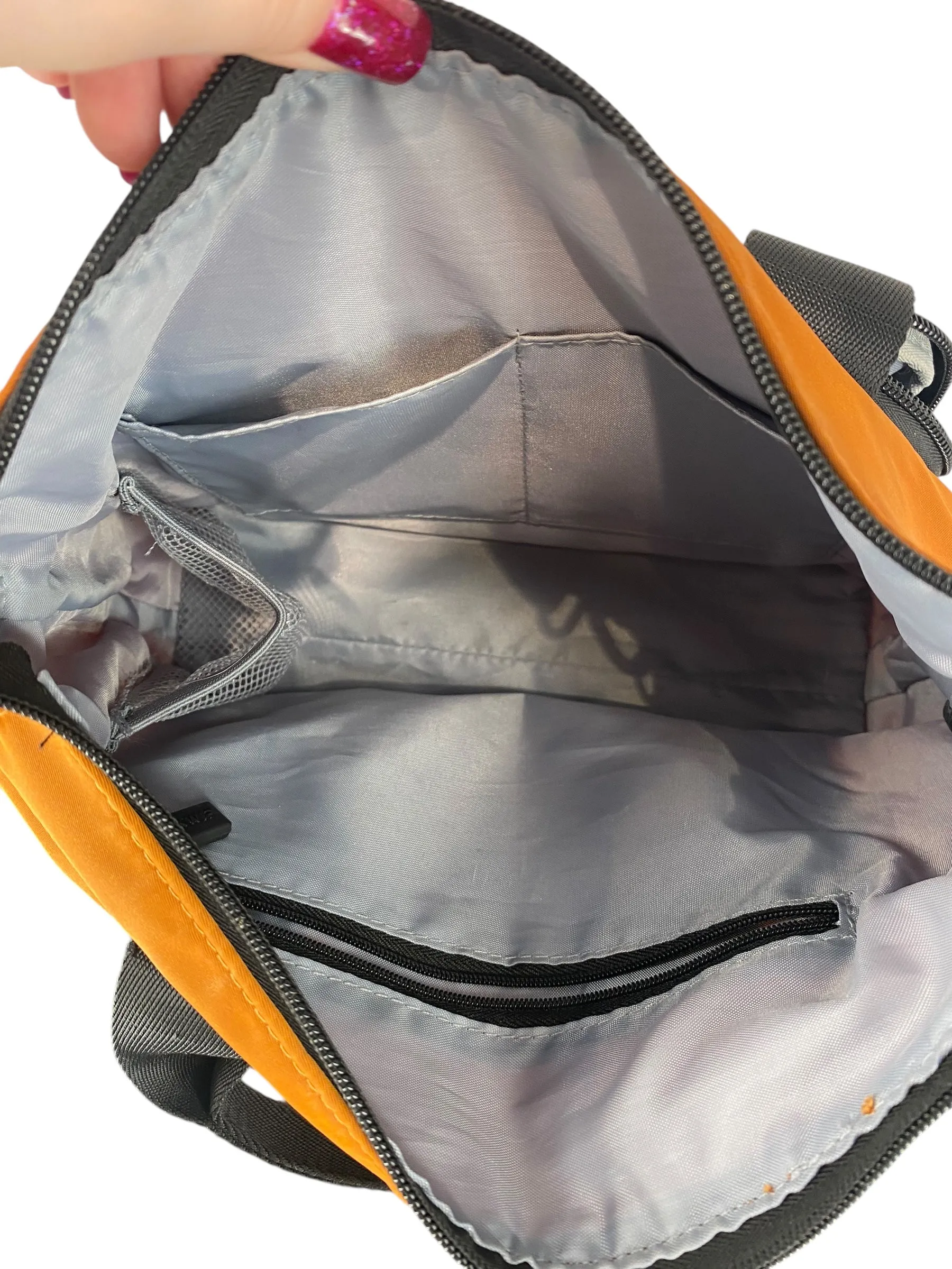 Crossbody By Clothes Mentor, Size: Medium