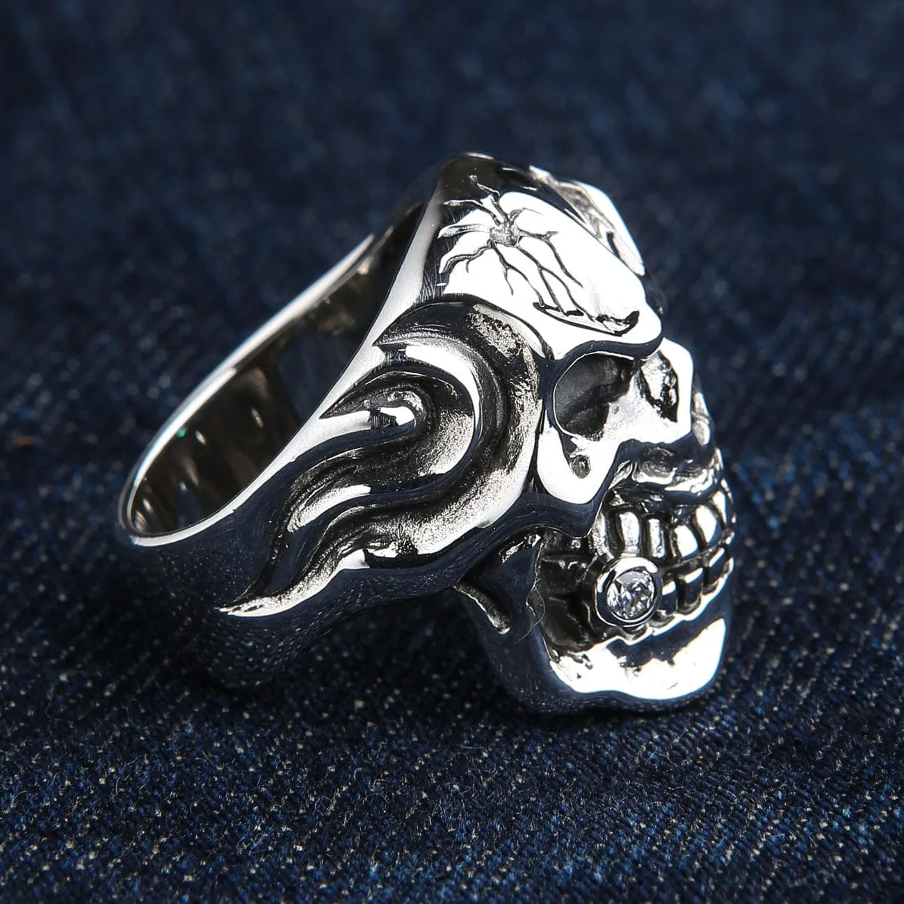 Emerald Green Eye Sterling Silver Men's Skull Ring