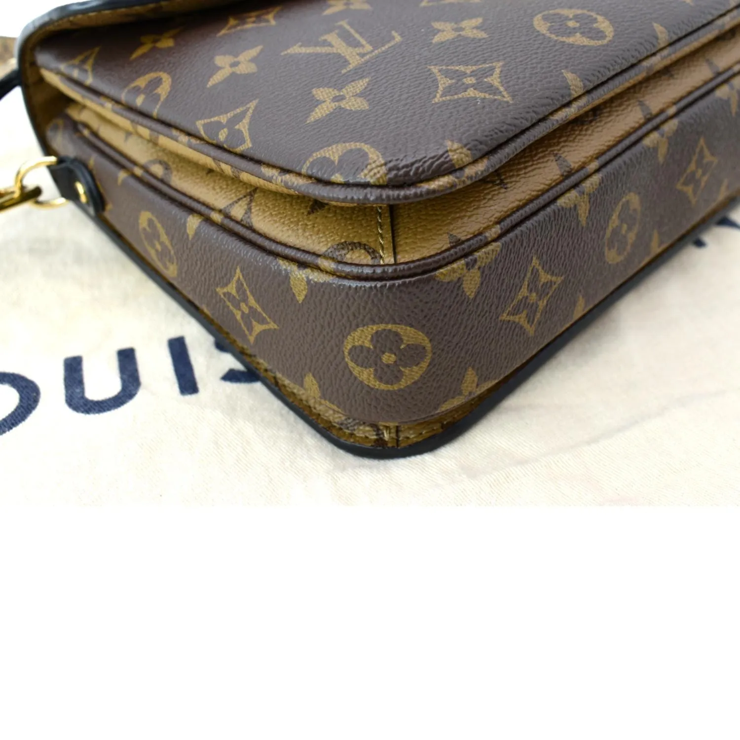LOUIS VUITTON Metis Pochette Reverse Monogram Canvas Crossbody Bag Brown