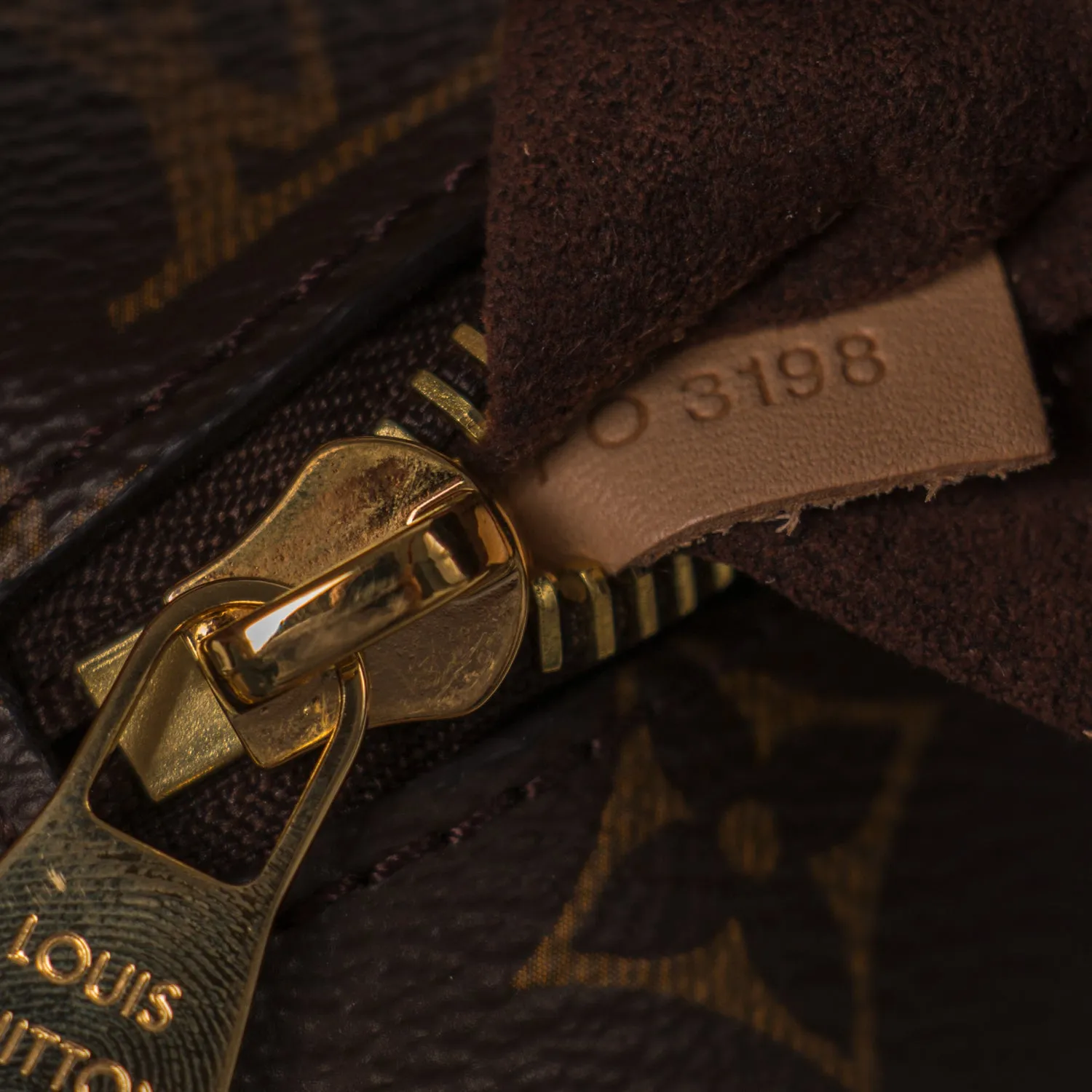 Louis Vuitton Monogram Pochette Metis