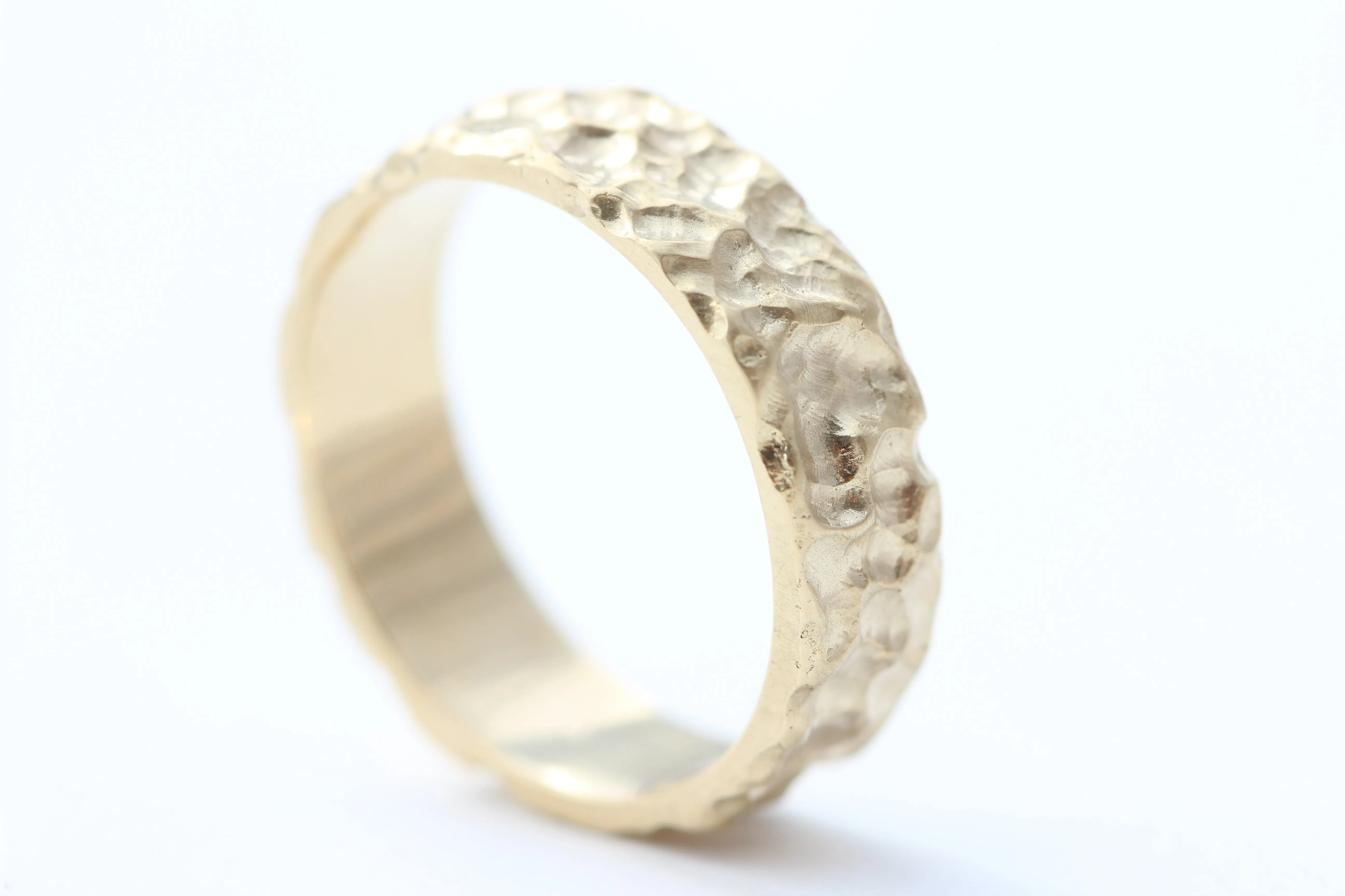 Men's Textured 14k Gold Band