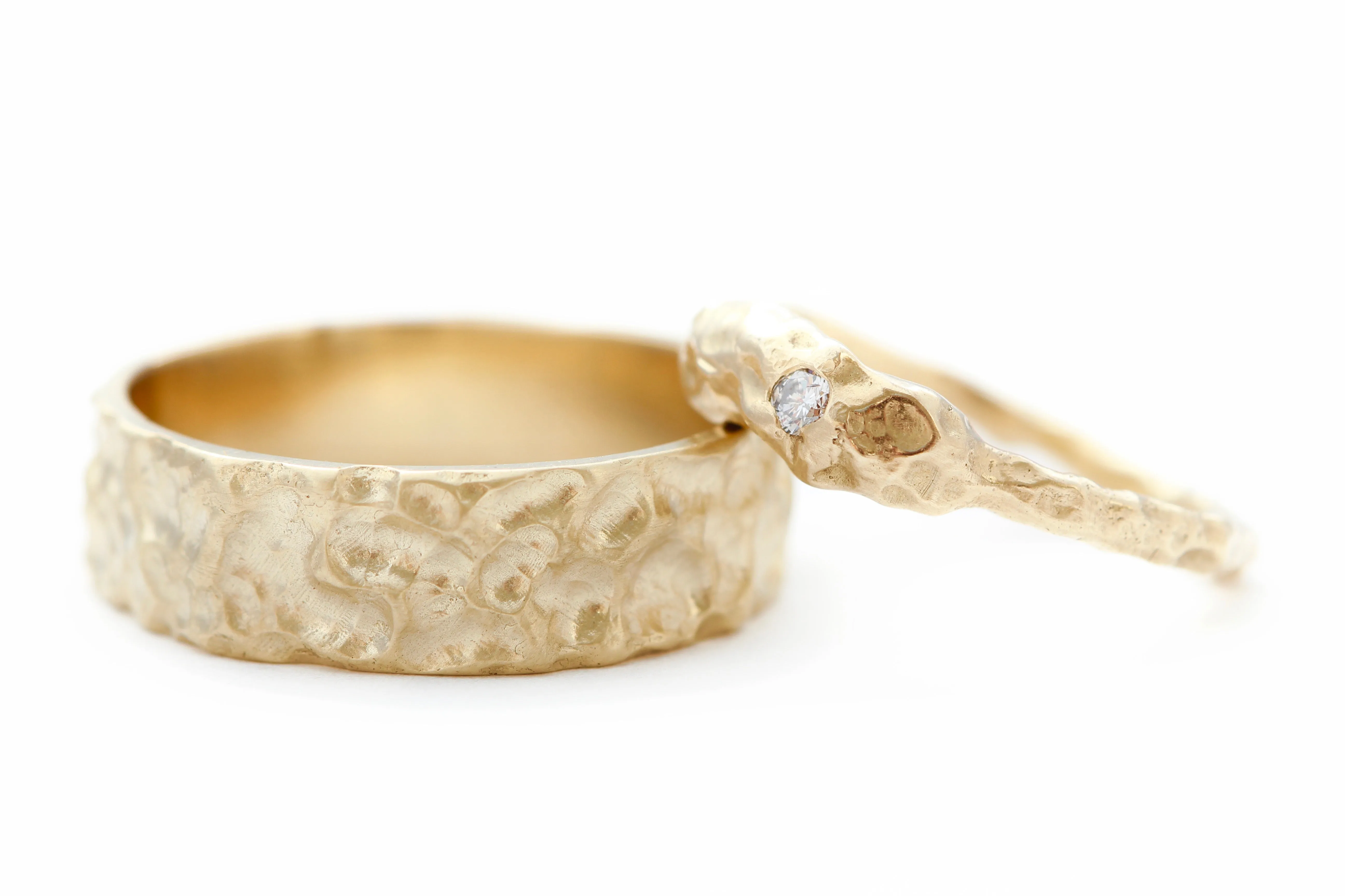 Men's Textured 14k Gold Band